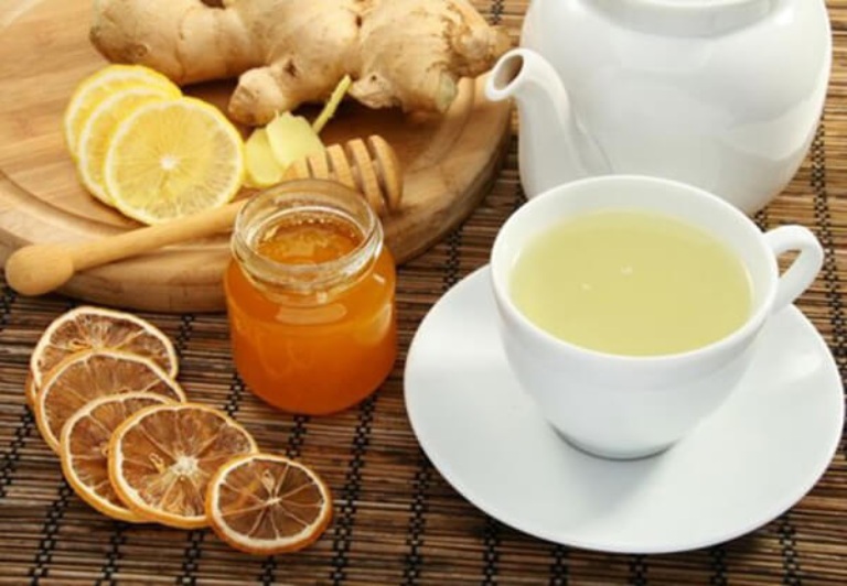 chua-dau-cuong-bao-tu-bang-gung-tuoi Cải thiện tình trạng đau cuống bao tử bằng cách uống hỗn hợp gừng, mật ong và nước cốt chanh
